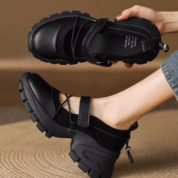 Circle Hook Set - Sepatu kulit Mary Jane berhak tebal
