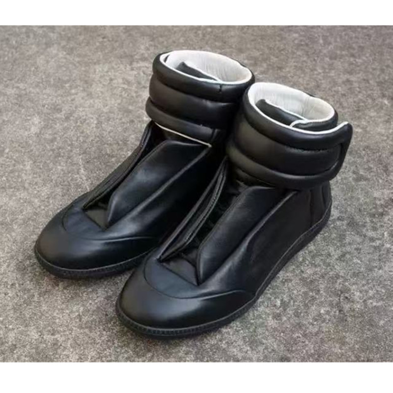 Sepatu Boots Wanita Futuristik - Circle Hook Set ulasan dan harga